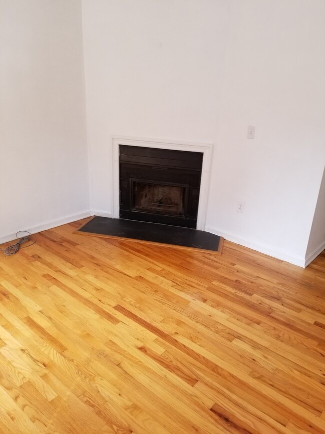 Photo - 81 Conduit St