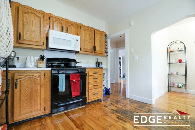 Photo - 39 Nottinghill Rd Unit 2