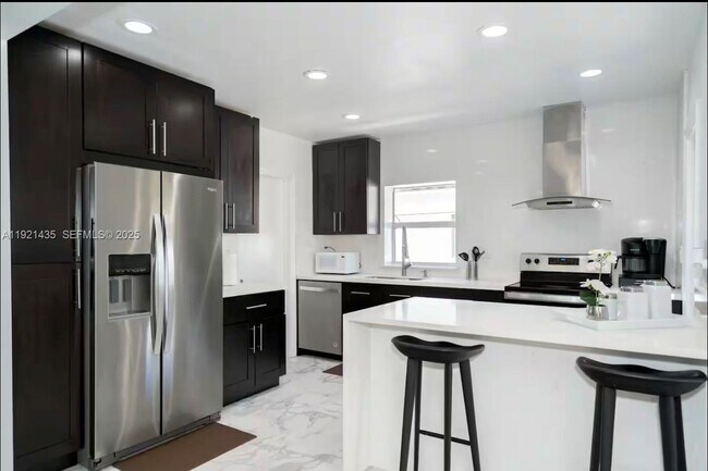 Photo - 35 SW 28th Rd