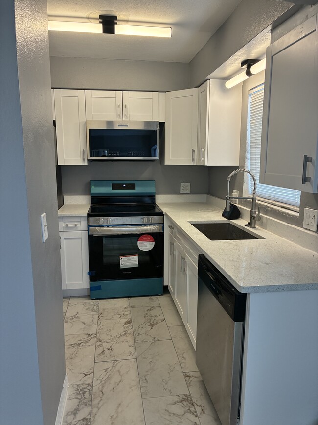 186 175th Terrace Dr E Unit A