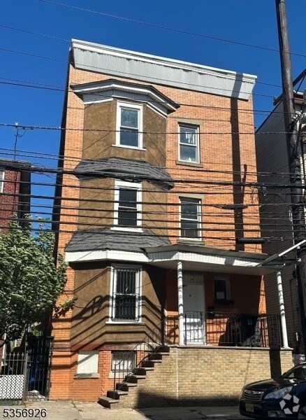Building Photo - 35 Norfolk St Rental