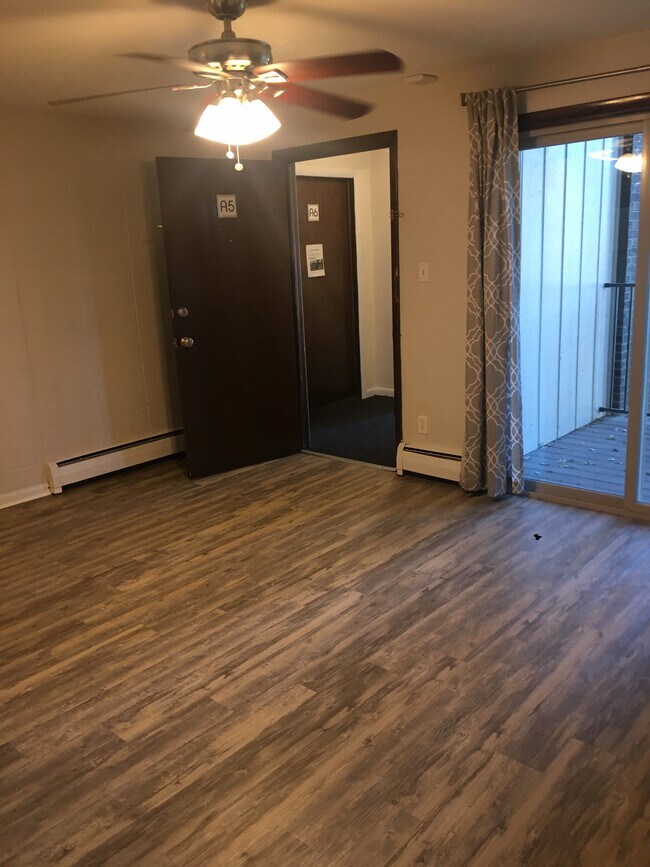 Larimar Apartments