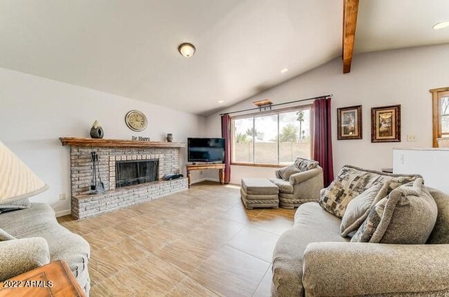 Photo - 137 E Fremont Dr