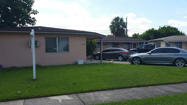 6008 NW 10 St Margate, FL 33063