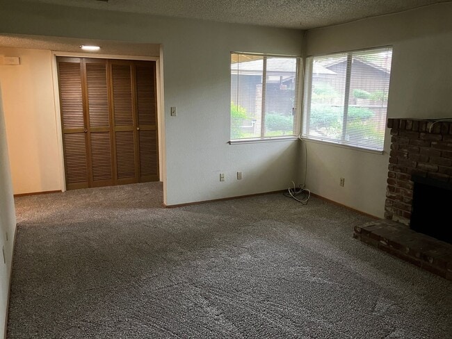 Photo - 2813 Thornton Ct Unit 2