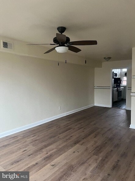 Photo - 59 Galveston Pl SW Unit 2