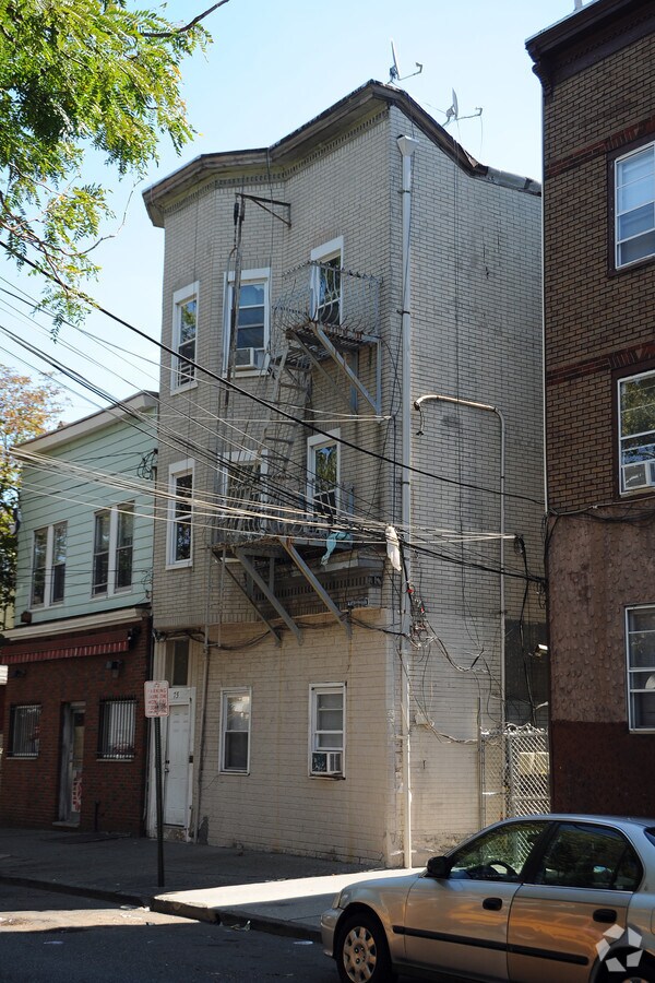 Photo - 75 Passaic St Apartments