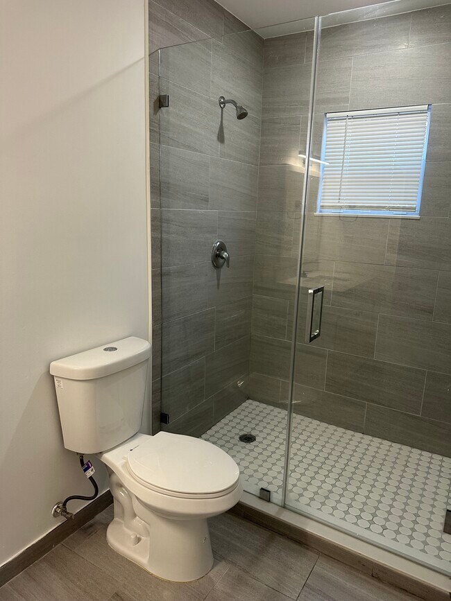 224 NW 57th St