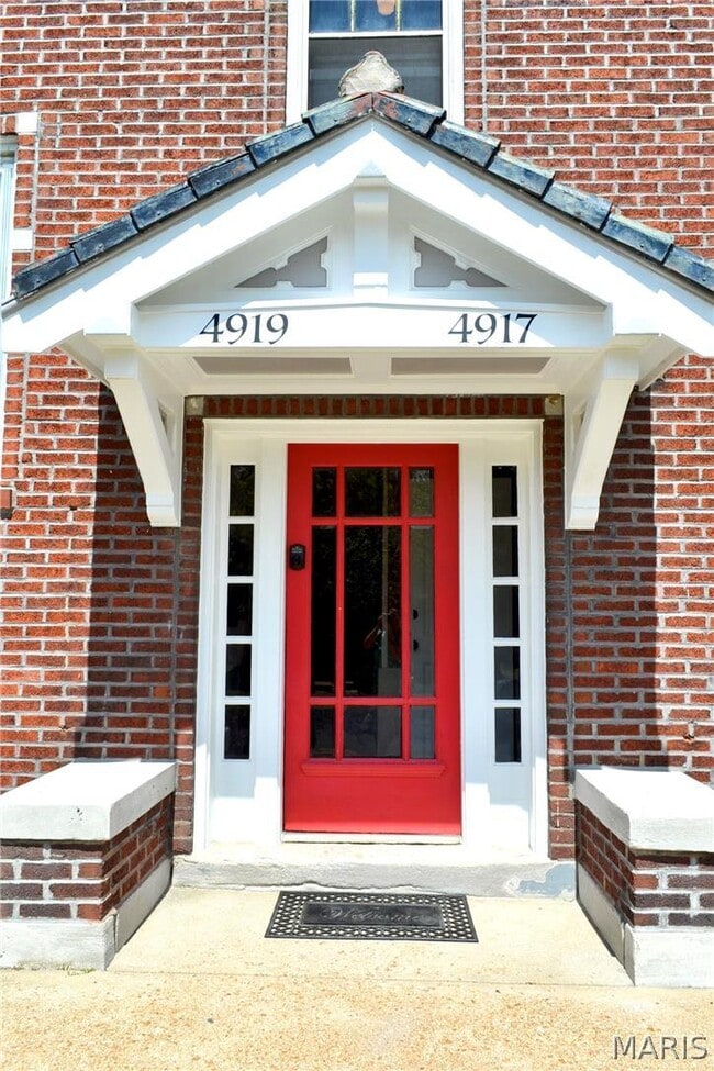 Photo - 4919 Murdoch Ave