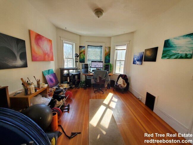 Photo - 385 Pond Ave