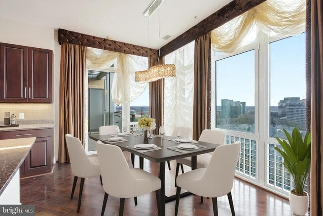 Photo - 8220 Crestwood Heights Dr Unidad 1906