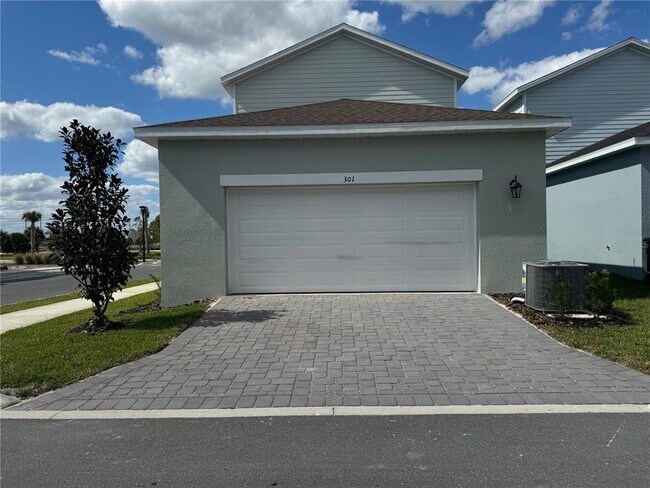 Photo - 301 Platform Ln