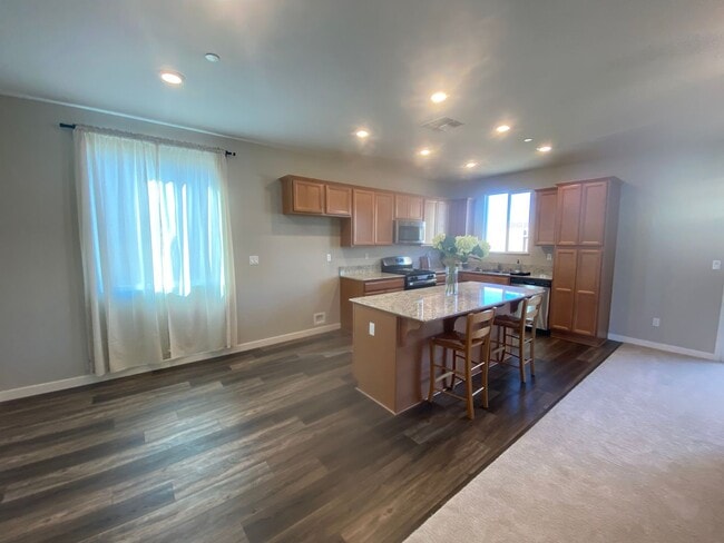 Photo - Like Brand New 3 Bed 2 Bath Home FOR RENT!