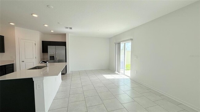 Photo - 669 Reggie Rd