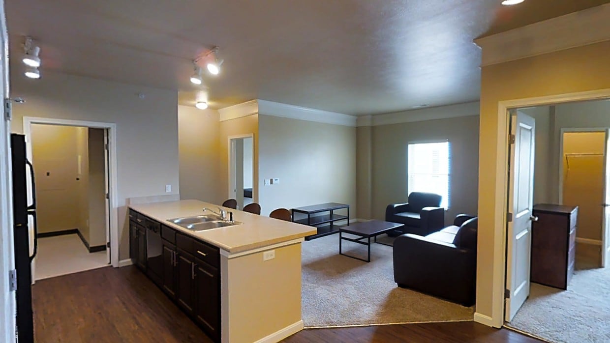 Photo - University Edge Apartments
