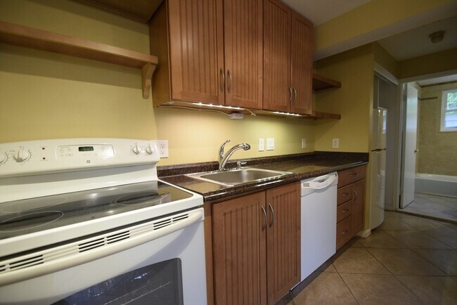 Photo - 1 Colonial Village Dr Unit 3