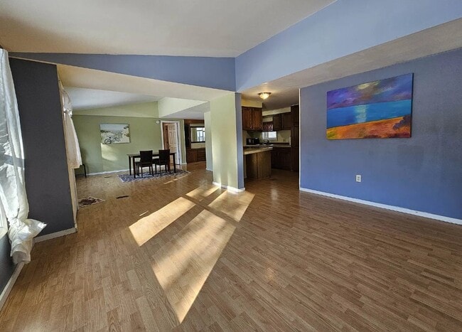 Photo - 31 Silkwood Ave
