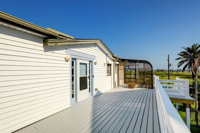 Photo - 9814 Airway Ln