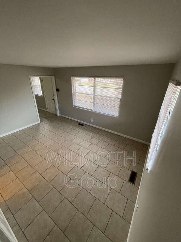 Photo - 622 Brewer Pl