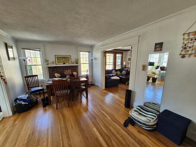 Photo - 15 White St Unit 1
