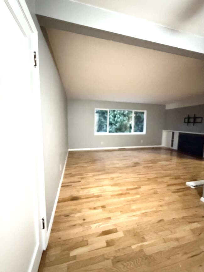 Photo - South Burlingame Classic Cottage, Gardners Welcome