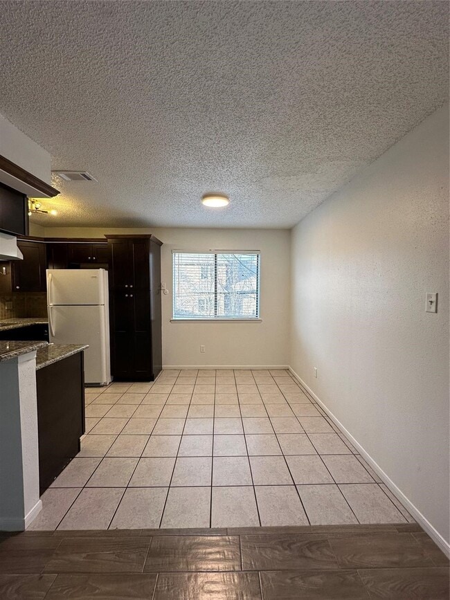 Photo - 1410 Blalock Rd Unit 9