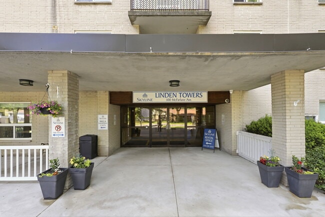 Photo - Linden Tower Apartments