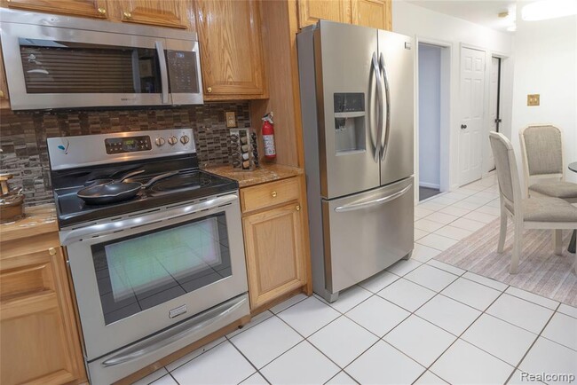 Photo - 2036 Willow St