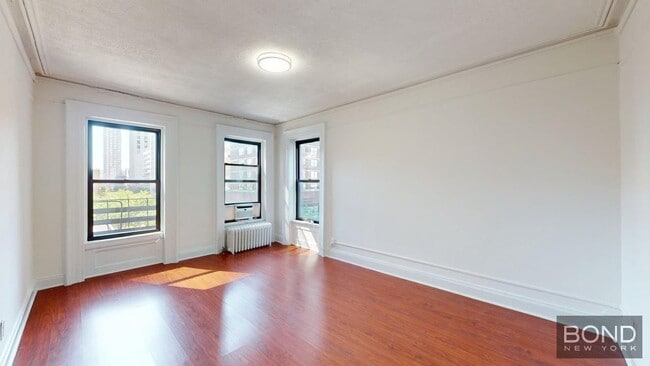 Building Photo - 171 E 88th St Rental
