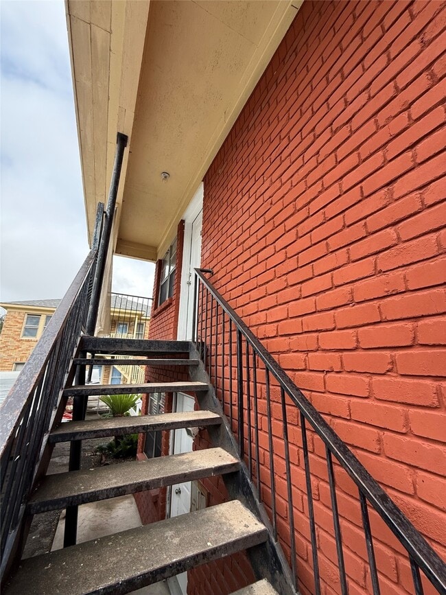 Building Photo - 7126 Vandeman St Unit C Rental