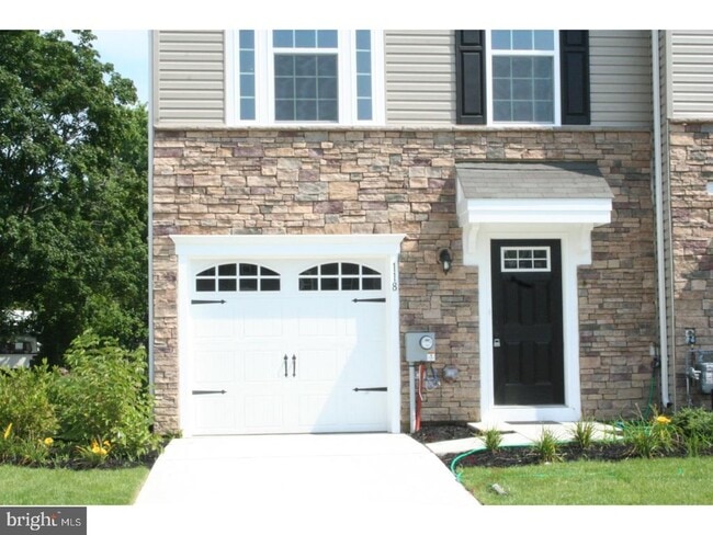 Photo - 118 Meridian Ln