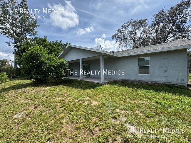 Photo - 1708 Providence Blvd