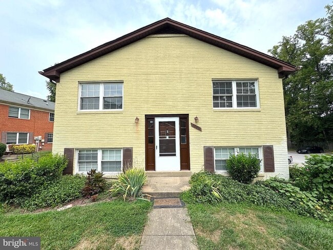 Building Photo - 9642 Hagel Cir