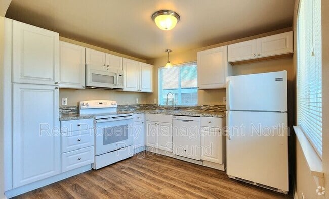 Building Photo - 2334 Howard Ave Unit A Rental