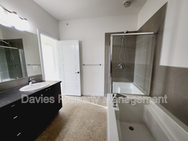 Photo - 2590 Anderson Way SW Unit #408