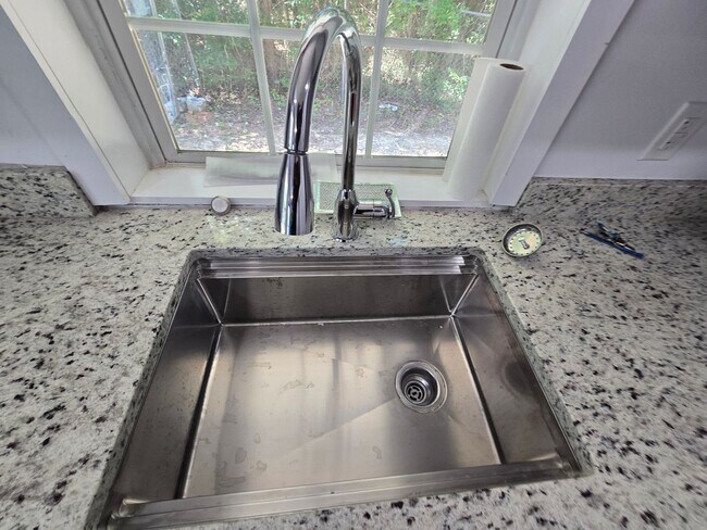 Photo - 2009 Bain Dr