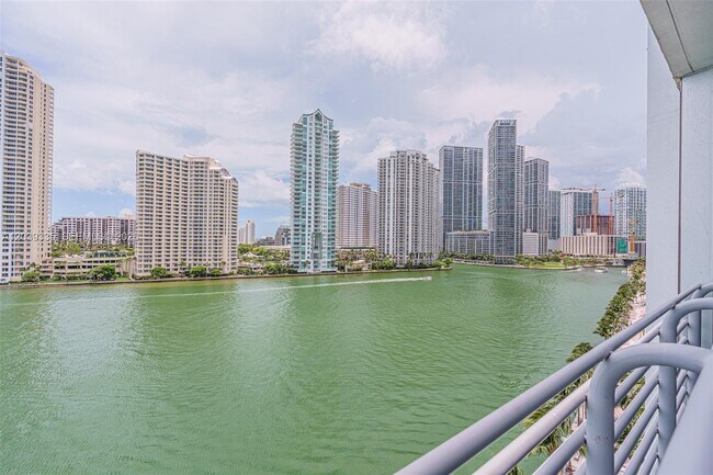 Photo - 335 S Biscayne Blvd Unit 1009