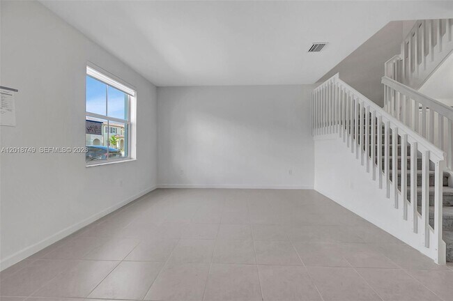 Photo - 2885 SE 25th Ave