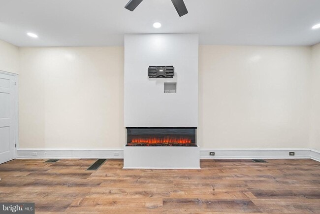 Photo - 1114 Snyder Ave Unit 1