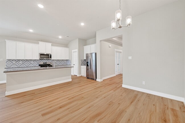 Building Photo - 2216 Inglenook Grv Dr