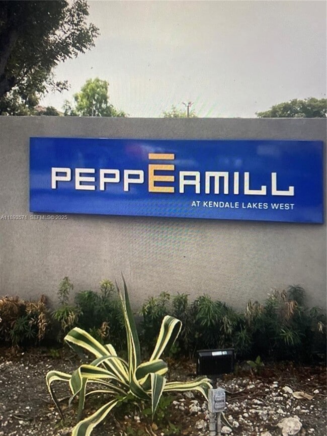 Building Photo - 8006 SW 149th Ave Unit D412