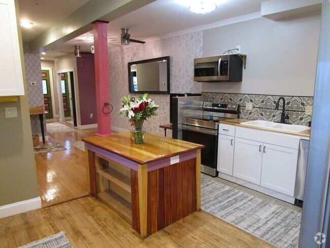 Building Photo - 226 Irving St Unit 1 Rental
