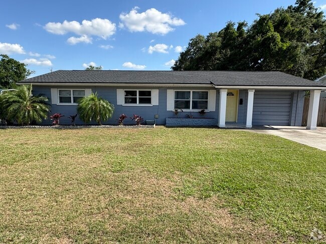 Building Photo - 611 E Edgewood Dr Rental