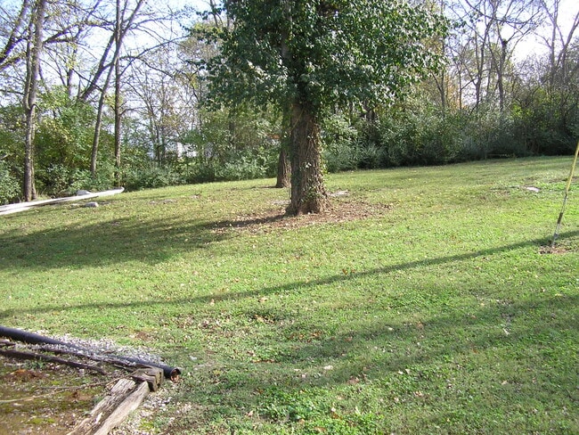 Photo - 1140 Crewdson Dr Unit A