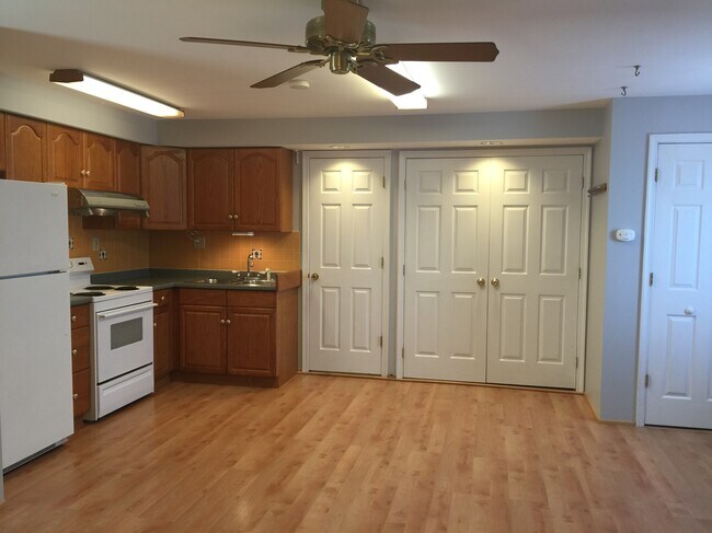 Photo - 3030 Butler Pike Apartments Unit 1st Floor