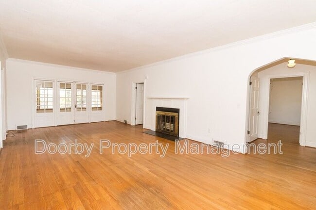 Photo - 408 Frazier Dr