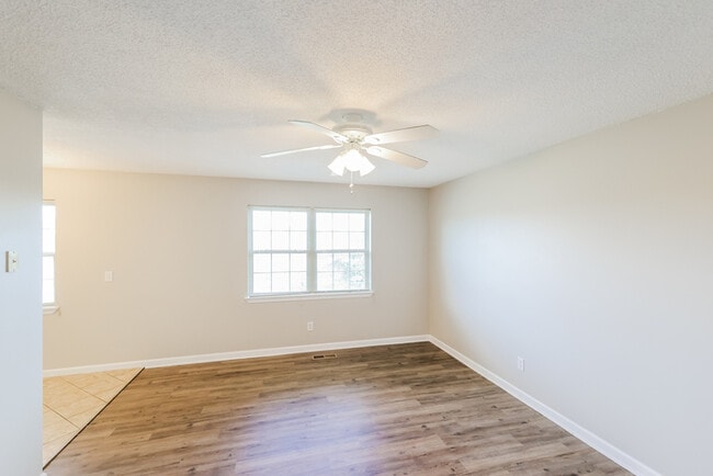 Photo - 437 7th Ave
