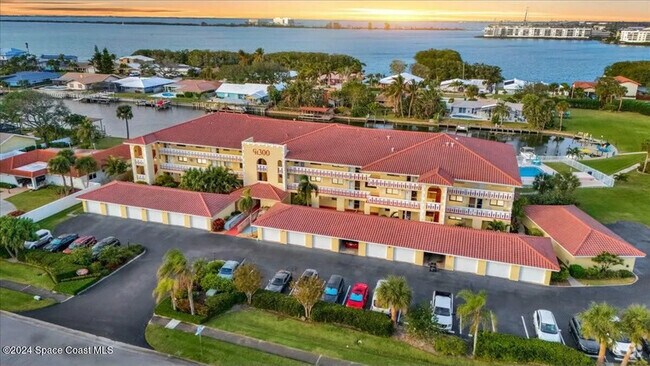 Building Photo - 300 S Banana River Blvd Rental