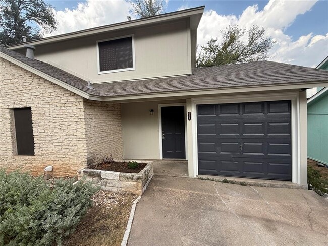 Building Photo - 812 Ramble Ln