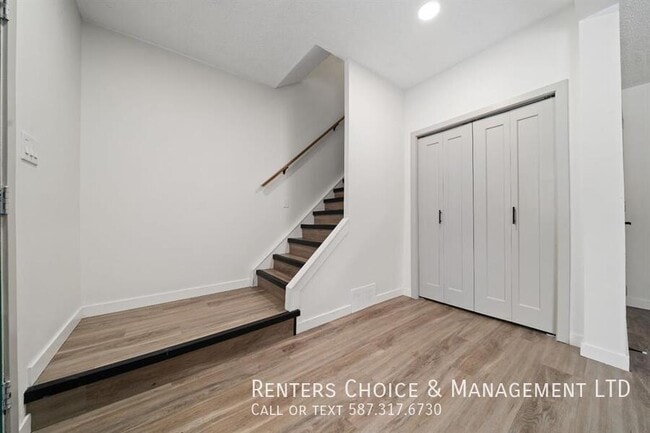 Photo - 3 Bedroom, Assigned Parking, Laundry In Unit